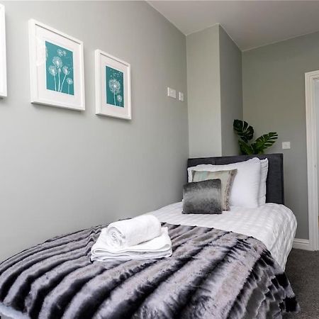 Auckland View - A Comfy & Spacious 4Bed With Views Coundon 外观 照片