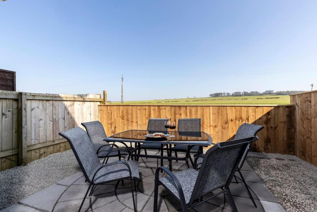 Auckland View - A Comfy & Spacious 4Bed With Views Coundon 外观 照片